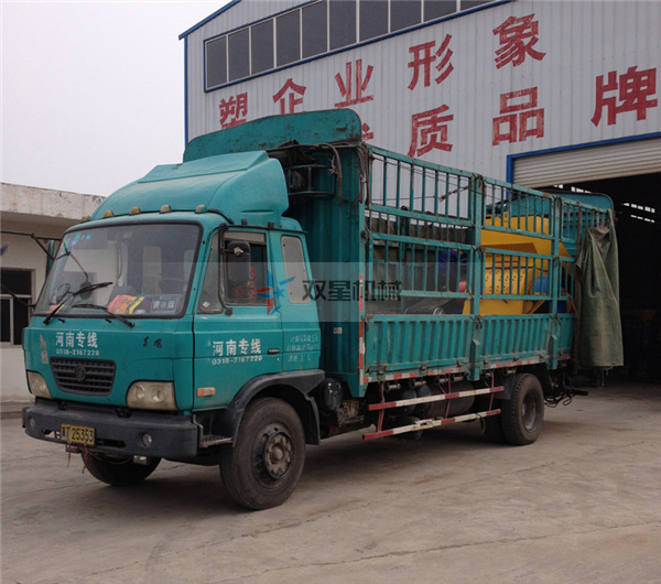 <a href='http://www.mikehart.com.cn/psj/87.html' target='_blank'><span>廢鐵破碎機(jī)</span></a>廠家設(shè)備發(fā)貨現(xiàn)場