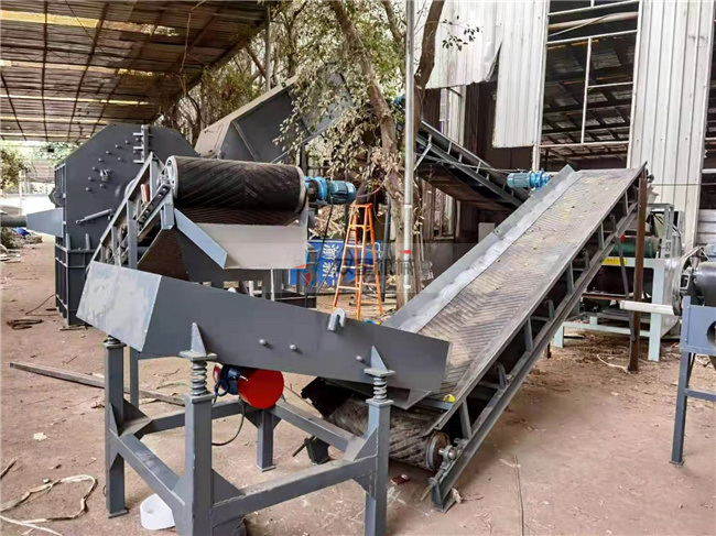 產(chǎn)量10-15噸的鋁型材破碎機配置多大電機功率電機 產(chǎn)量10-15噸的鋁型材破碎機配置多大電機功率電機